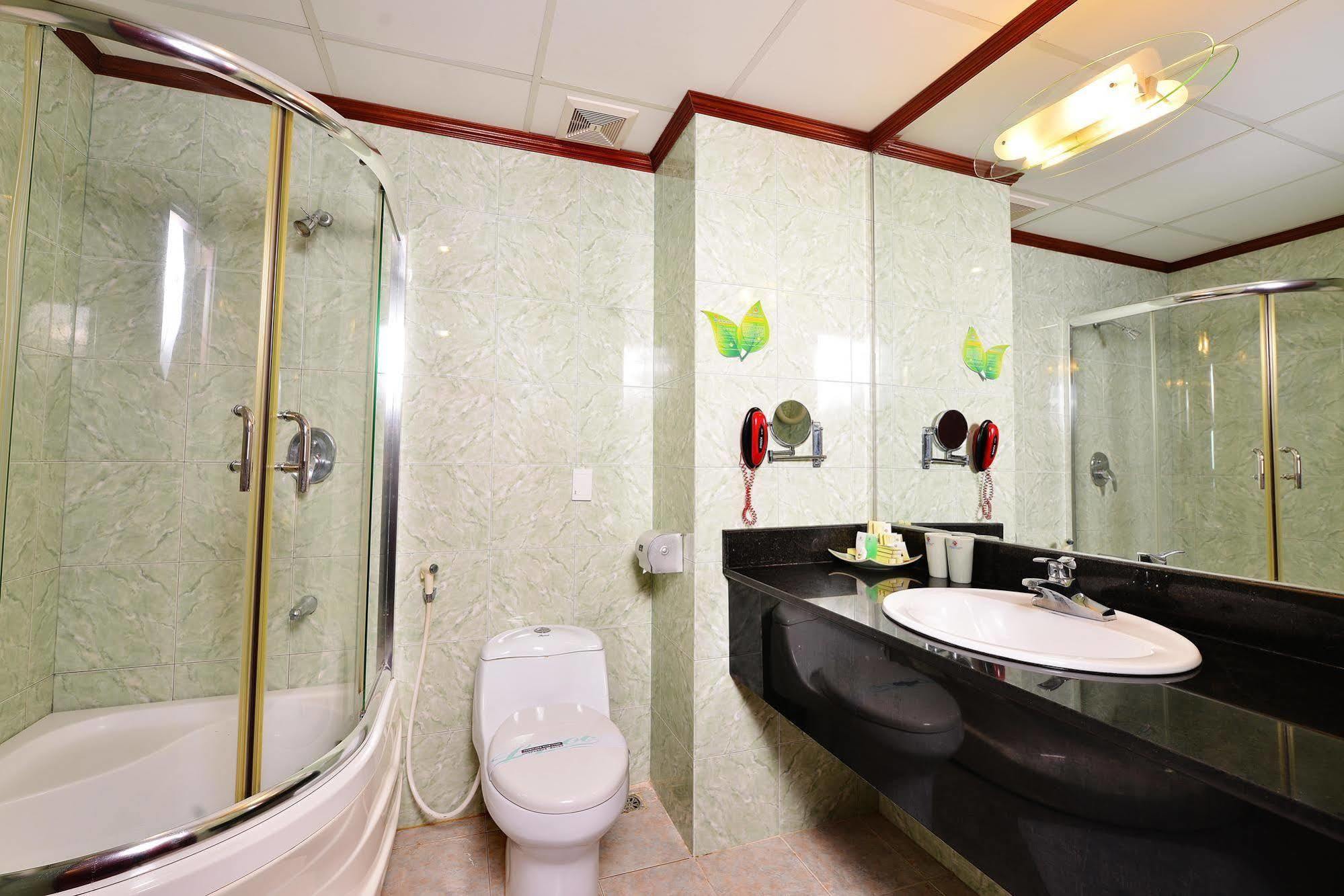 Grand Ha Long Hotel Extérieur photo