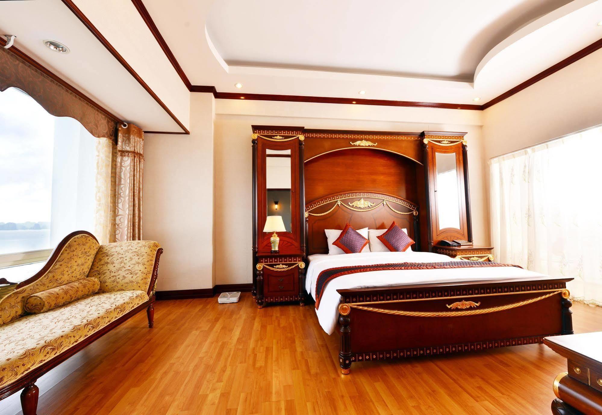 Grand Ha Long Hotel Extérieur photo